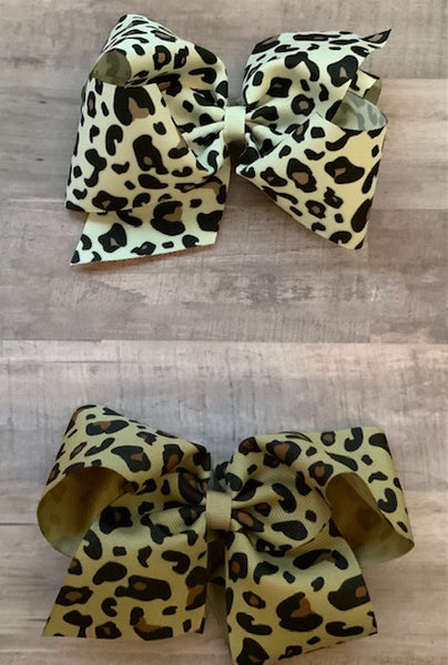 Leopard Girl Hair Bows